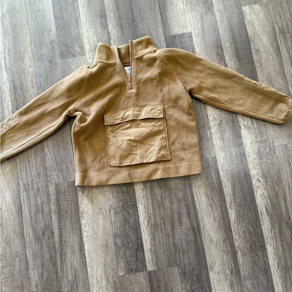 Gap neutral boy pull over jacket